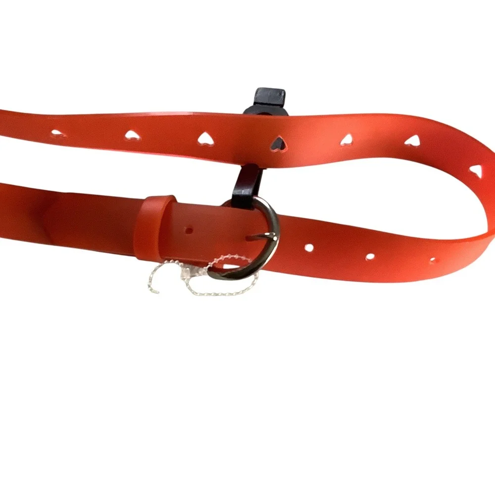 The Unbranded Brand heart cutout